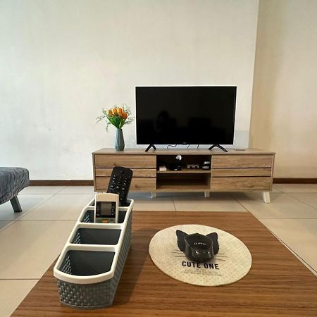 Landmark Stunning High Floor Coast View Studio #Netflix #Fast Wifi Tanjung Tokong Kültér fotó