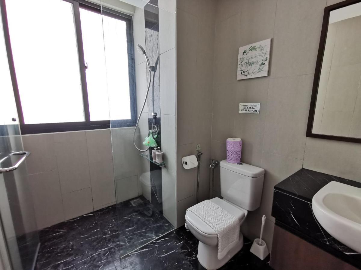 Landmark Stunning High Floor Coast View Studio #Netflix #Fast Wifi Tanjung Tokong Kültér fotó