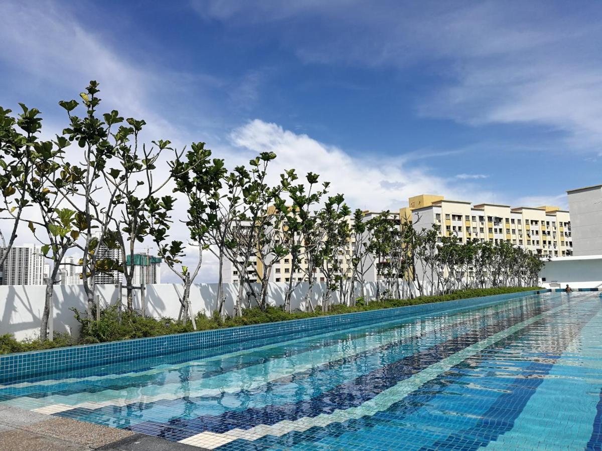 Landmark Stunning High Floor Coast View Studio #Netflix #Fast Wifi Tanjung Tokong Kültér fotó