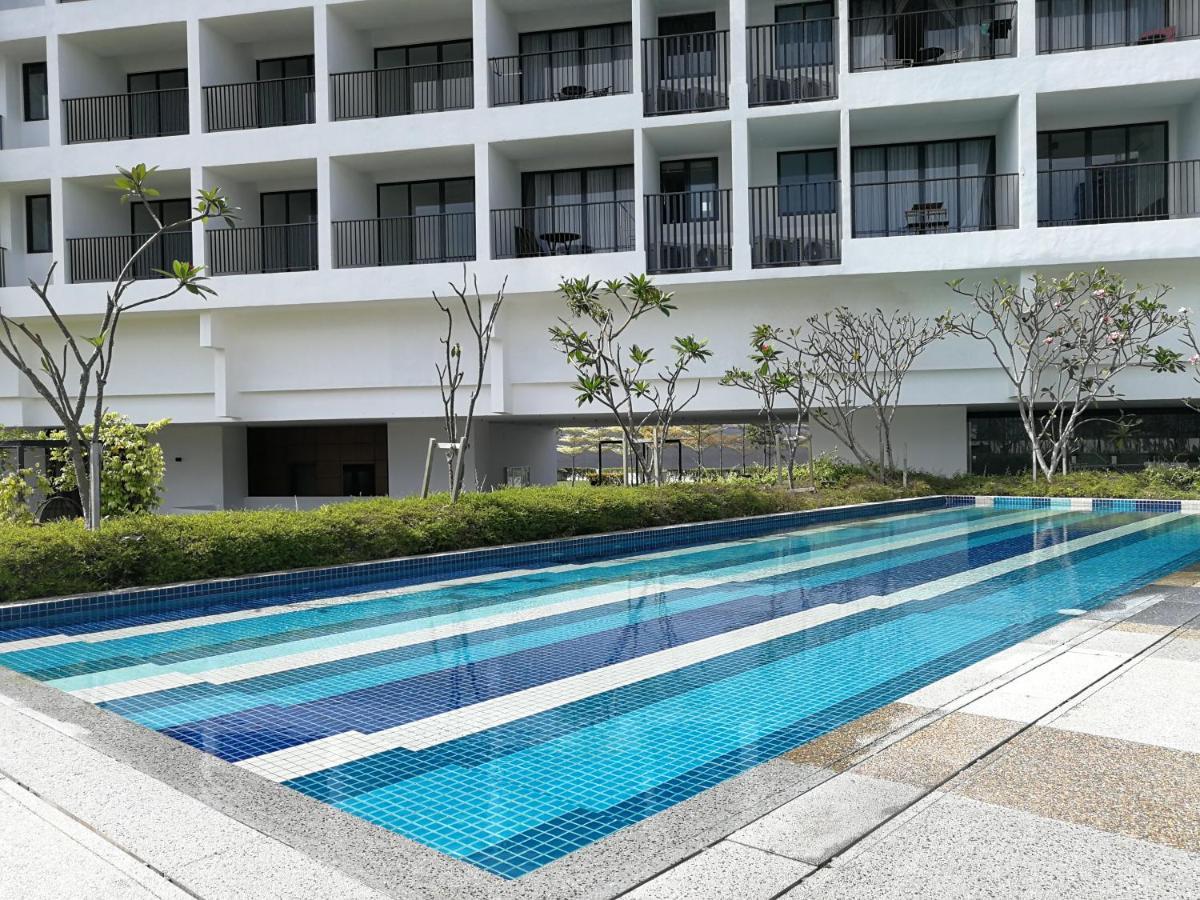 Landmark Stunning High Floor Coast View Studio #Netflix #Fast Wifi Tanjung Tokong Kültér fotó